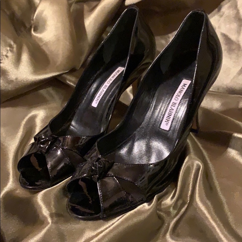 MANOLO BLAHNIK PUMPS SIZE 37